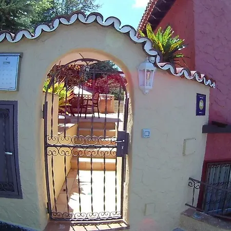 Wolf House Puerto de la Cruz (Tenerife)
